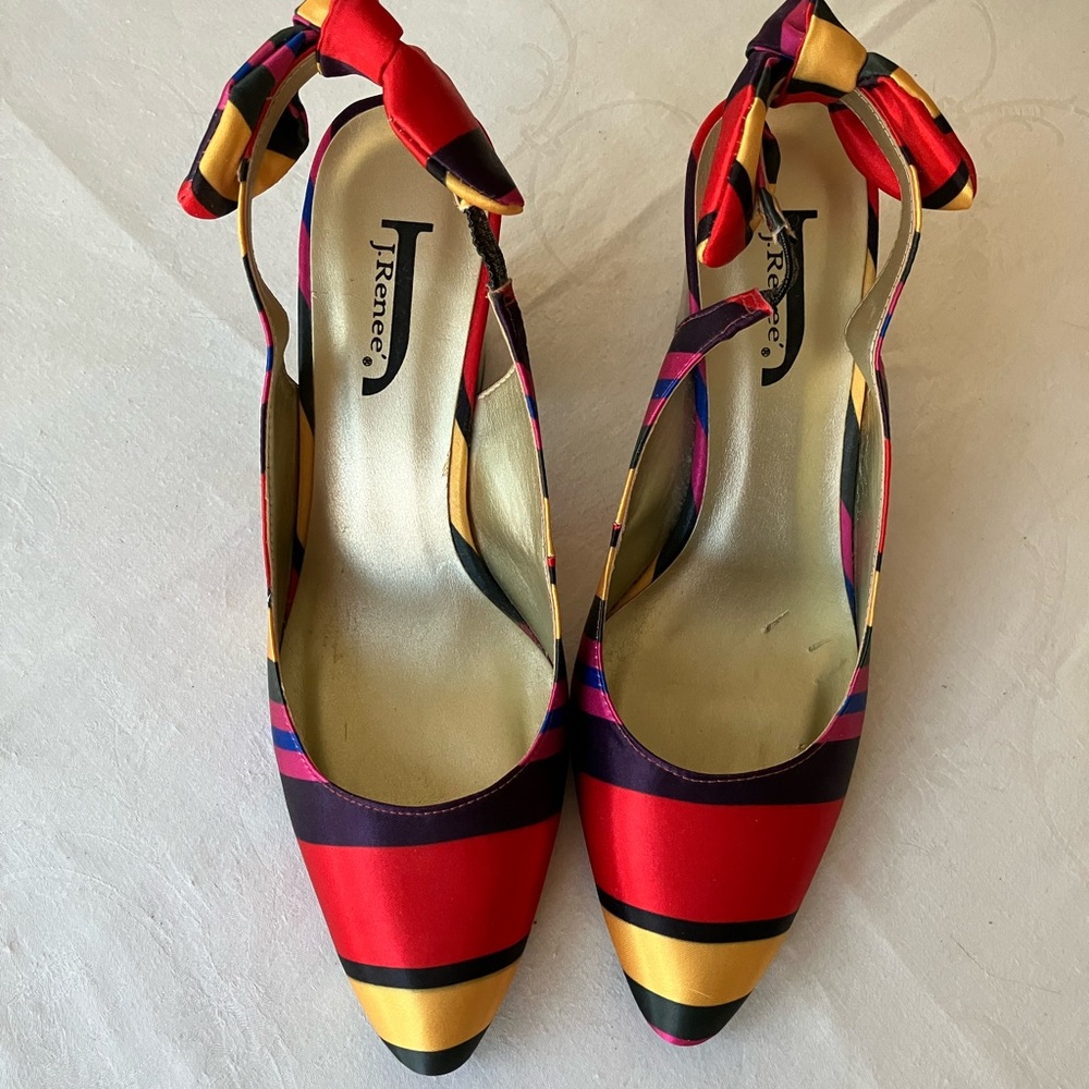 J. RENEE’ “CIPRIANA-JJ’ Size 9M, Silk, multicolored striped Slingback Pumps NWOT